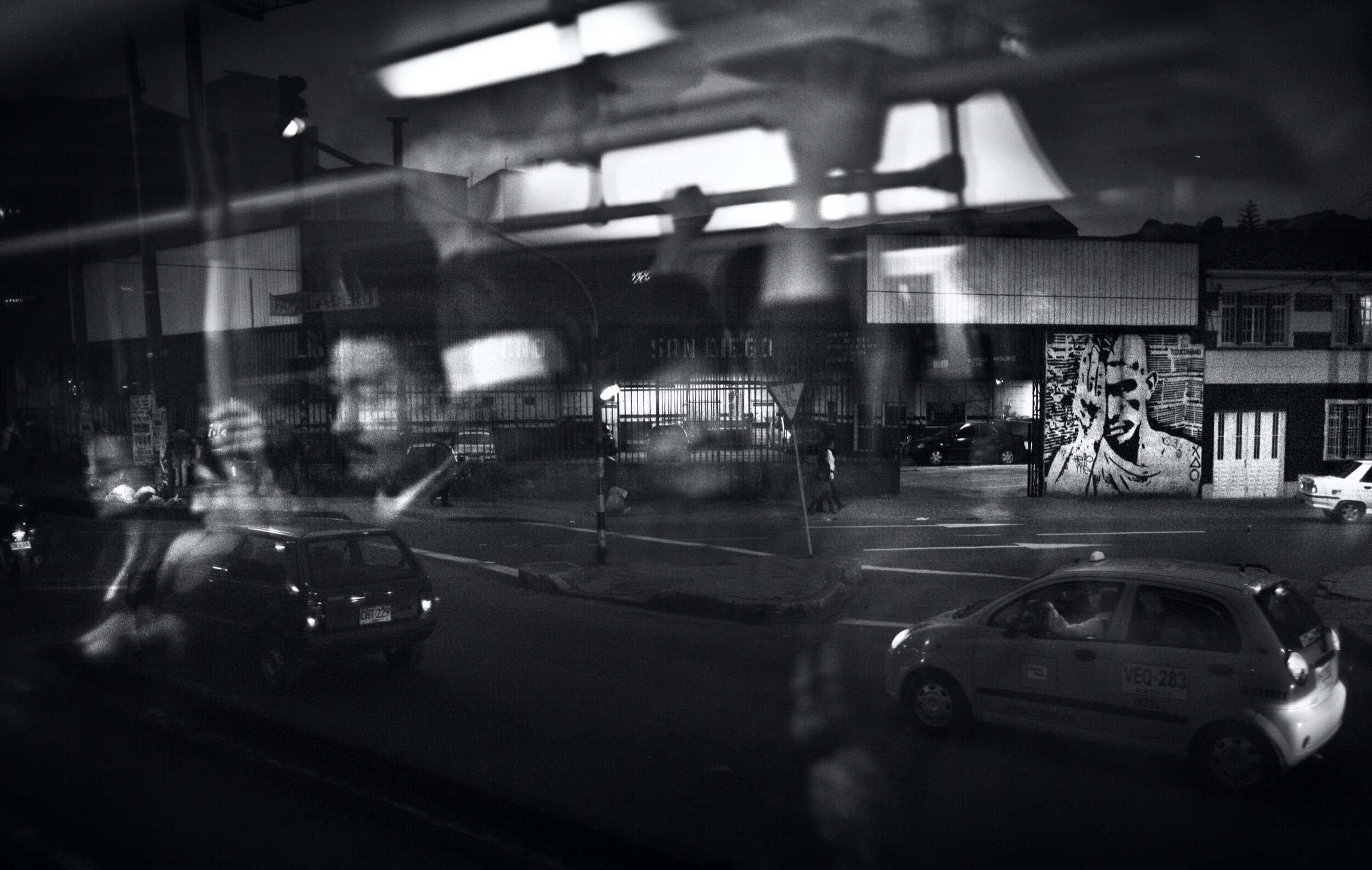 ReflectionInTransit PORT 011